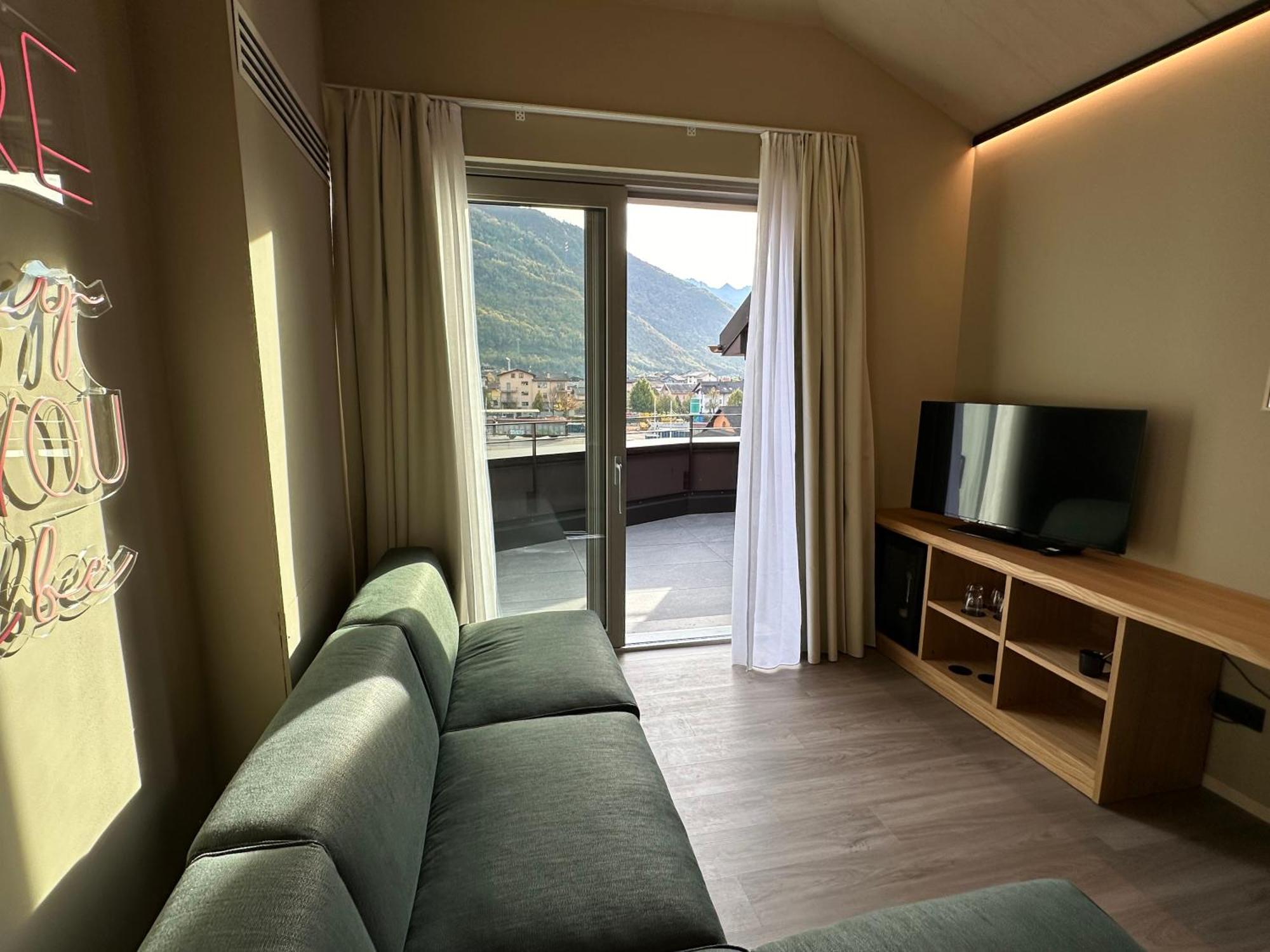 Terra Hotel Boutique Tirano Bagian luar foto